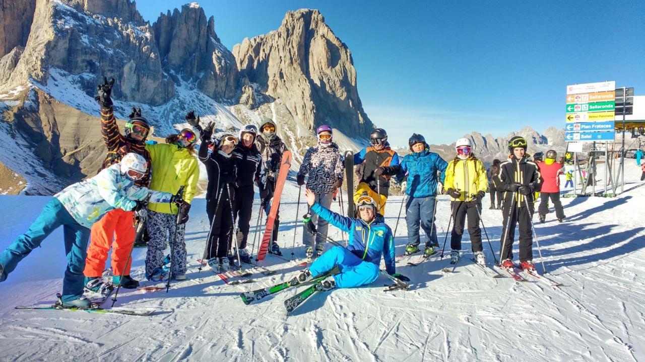 Alpen Hotel Corona Vigo di Fassa Kültér fotó